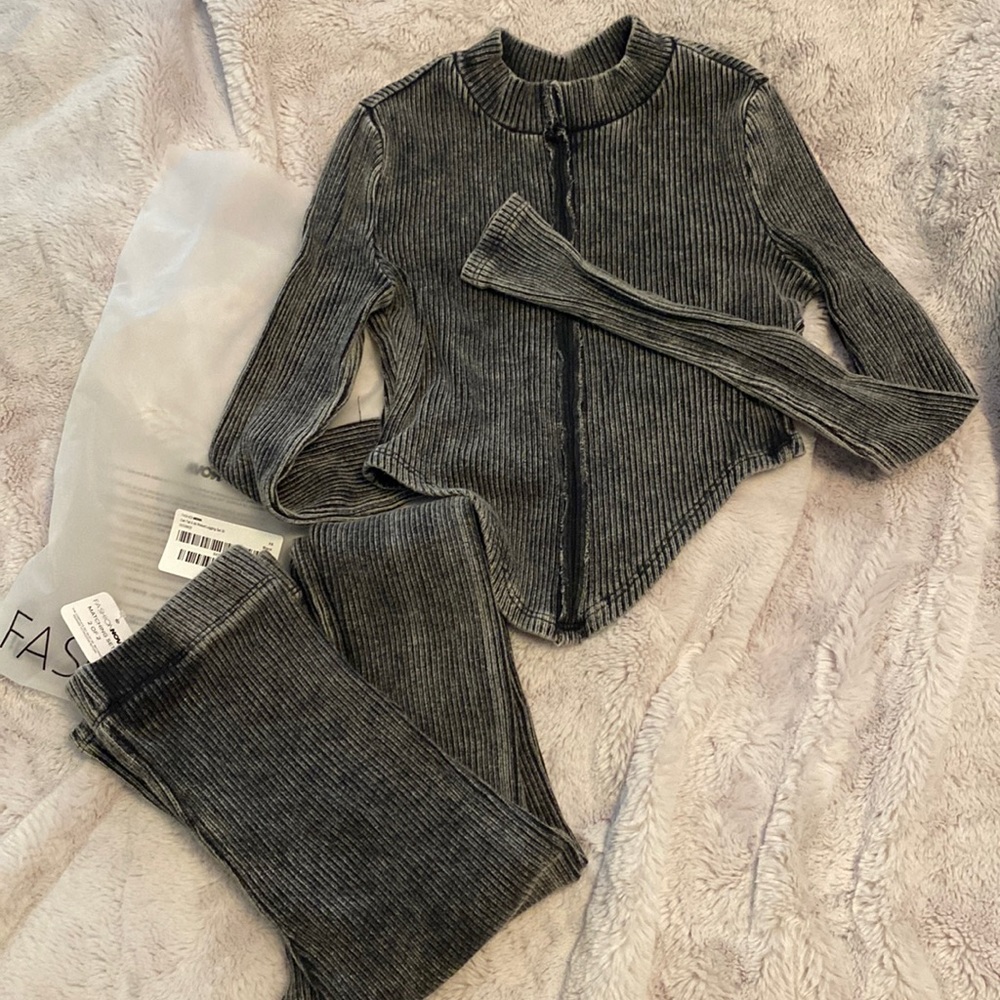 Grey Ribbed Two Piece Leggings Set